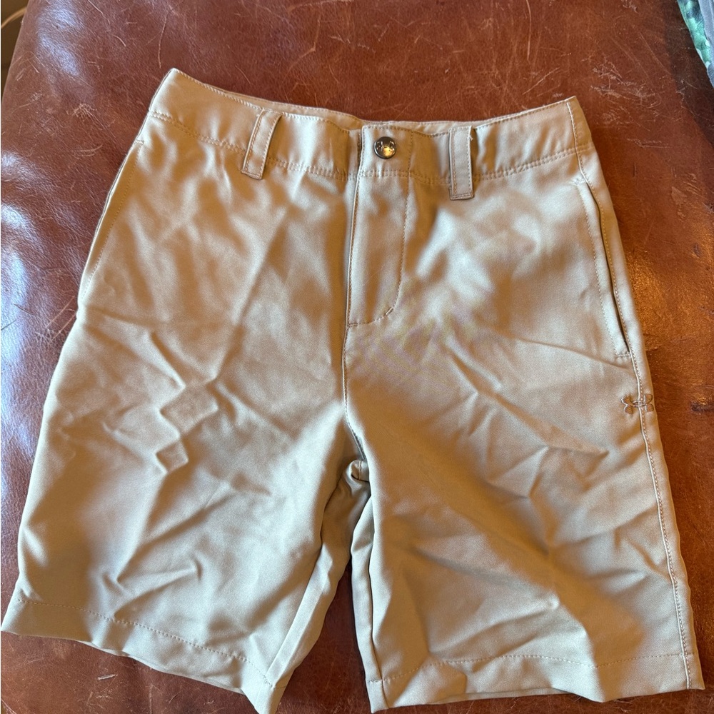 Boys Khaki Under Armour Shorts NWOT